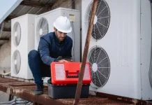 lone worker home visitation to check the air condition