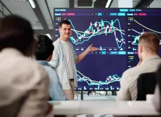 What are the Best Stock Market Courses in 2026 professor teaching Stock Market Courses