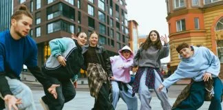 Raspberry Hills Clothing style