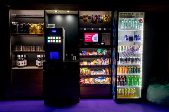 iStock-1422304535 (1) smart vending machines