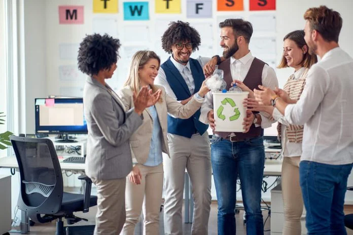 iStock-1487497407 (1) Recycling in business
