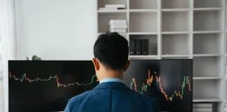 What Should Traders Know Before Joining a Prop Firm? Traders joining a prop firm