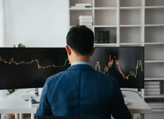 What Should Traders Know Before Joining a Prop Firm? Traders joining a prop firm