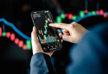 BloomQuix: Promoting Risk-Aware Online Trading Through Education, Risk Management, and Market Access Online Trading
