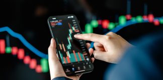 BloomQuix: Promoting Risk-Aware Online Trading Through Education, Risk Management, and Market Access Online Trading