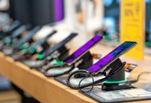 What Matters Most When Comparing Phone Deals What Matters Most - Showcase with smartphones