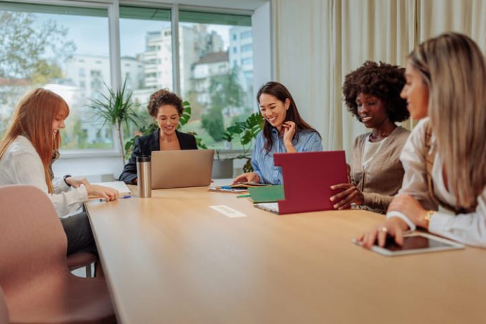iStock-2199008595 (1) Office Lease - Coworking Members