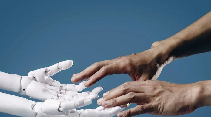 Don’t Outsource Trust to AI – Use AI to Scale Trustworthy Advice trustworthy AI