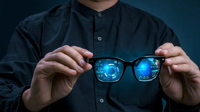 AI Glasses, Wearable technology, real-time analytics, next-generation digital experience.
