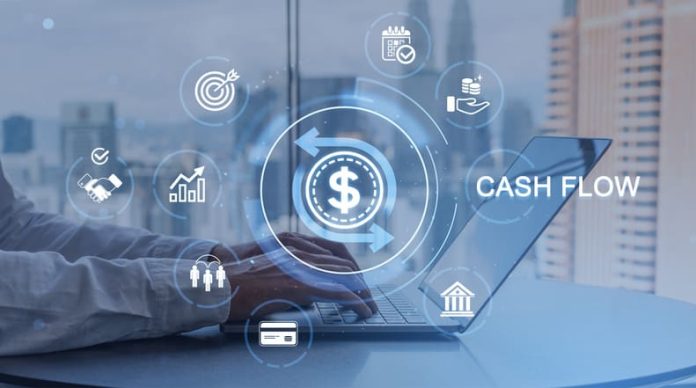 iStock-2270946446 (1) Cash Flow Challenges That Often Begin With Small Operational Problems