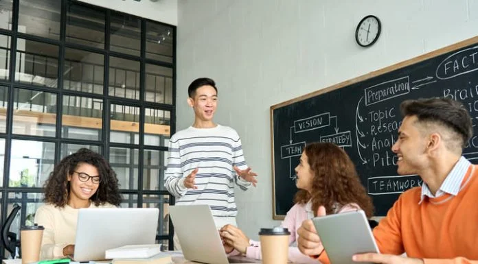 Experimental learning in the workplace