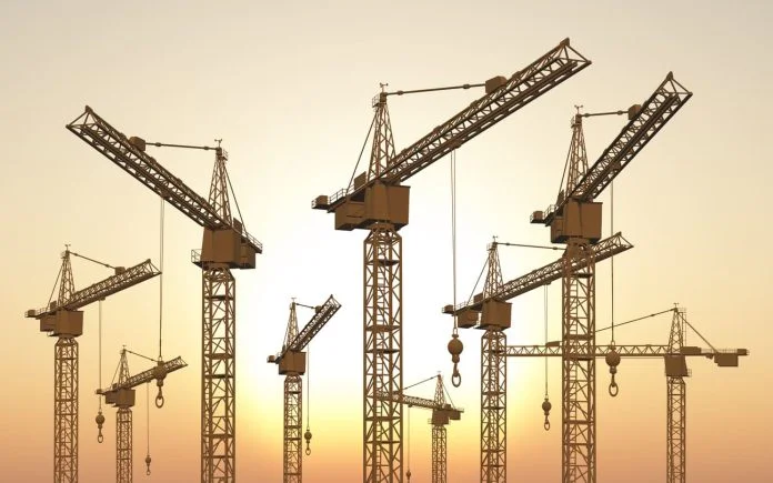 iStock-2151712058 (1) European Manufacturers - Construction cranes