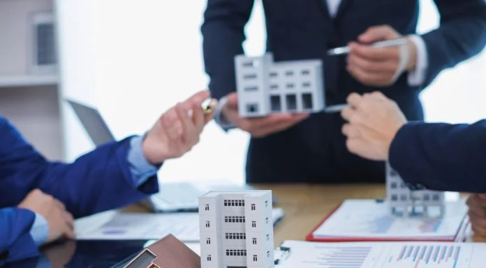 Boris Azarenko: How a Background in Finance Shaped His Real Estate Career Boris Azarenko - discuss investing in real estate