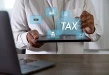 SAF-T vs. Traditional Tax Reporting: What are the Key Differences? Tax filing completed concept TAX dashboard , symbolizing online tax return approval, e-filing services, compliance checks, and financial reporting.