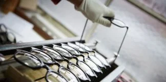 How British Eyewear Manufacturing Is Evolving? British Eyewear Manufacturing - Eye glasses