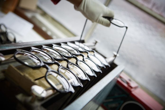 iStock-598142878 (1) British Eyewear Manufacturing - Eye glasses