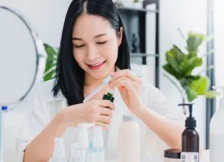 Beauty Startups From Idea to Scale - make up and use cosmetics