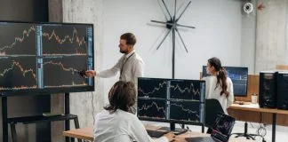 Forex Pricing Explained: Spreads, Execution and Trading Costs Forex Pricing Explained through a trader