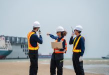 Choosing the Right Offshore - maritime logistics team