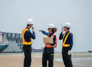 Choosing the Right Offshore - maritime logistics team