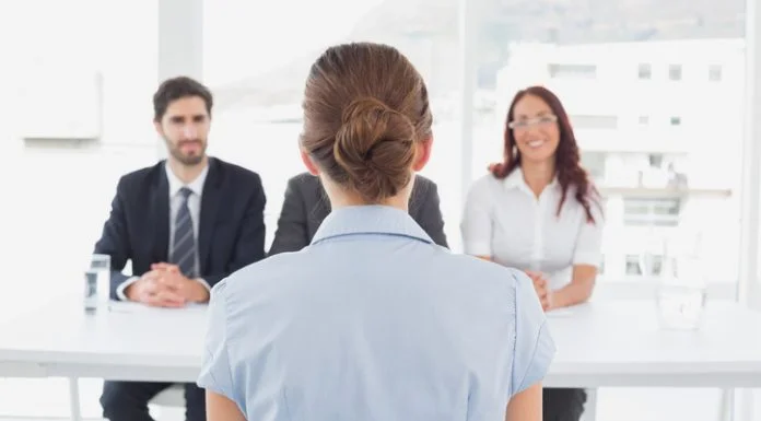 REID Technique: Businesswoman in a work interview