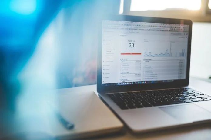pexels-negativespace-139387 (1) Quality Score and cost per click display on laptop