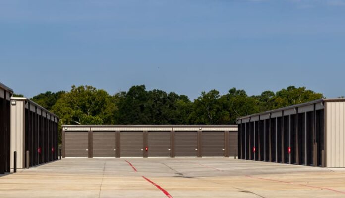 iStock-1263942341 (1) Investing in US self storage
