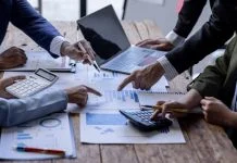 How to Build Business Credit: A Startup Finance Roadmap how to build business credit