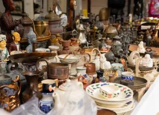 Antiquities Market
