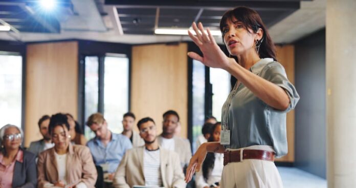 iStock-2266296867 (1) Coaching Industry