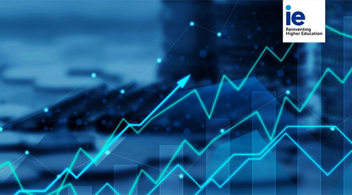 IE Exponential Learning: Financial Decision Making for Managers